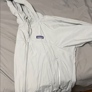 Patagonia windbreaker